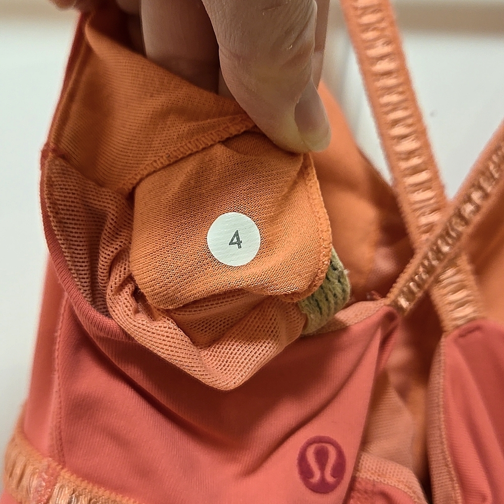 Lululemon tank - Picture 3 of 3